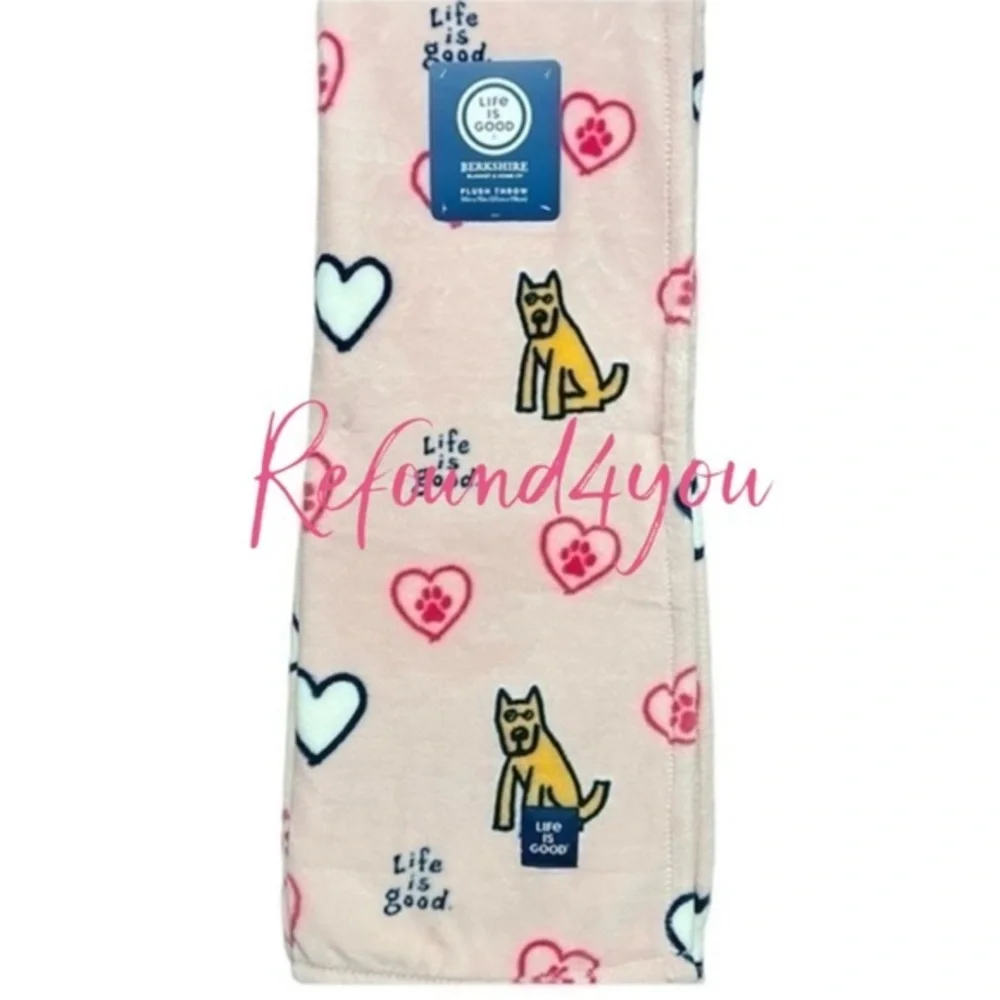 Life Is Good - ‘Hearts & Dogs’ plush throw. 50” x 70”. NWT.